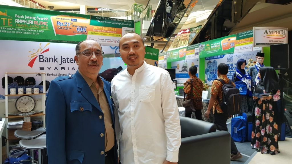 Dewangga mendapat penghargaan sebagai dengan omset terbesar di Pameran AITE